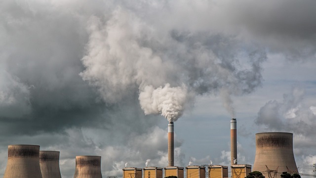 Climate change and urban pollution: challenges and objectives for the atmospheric research